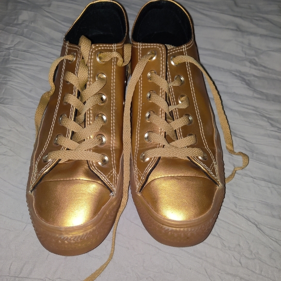 RARE Converse CTAS OX LO gold mens 6 women's 8 style 153107C - Picture 1 of 7